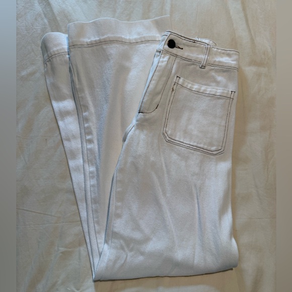 DISSH Pants - DISSH White Straight Leg Jeans with Contrast Stitching
